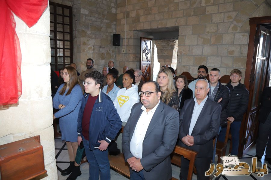 بالصور: قداس الميلاد المجيد في كاتدرائية القديس توما الرسول للروم الملكيين الكاثوليك في صور