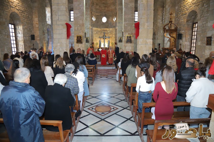 بالصور: قداس الميلاد المجيد في كاتدرائية القديس توما الرسول للروم الملكيين الكاثوليك في صور