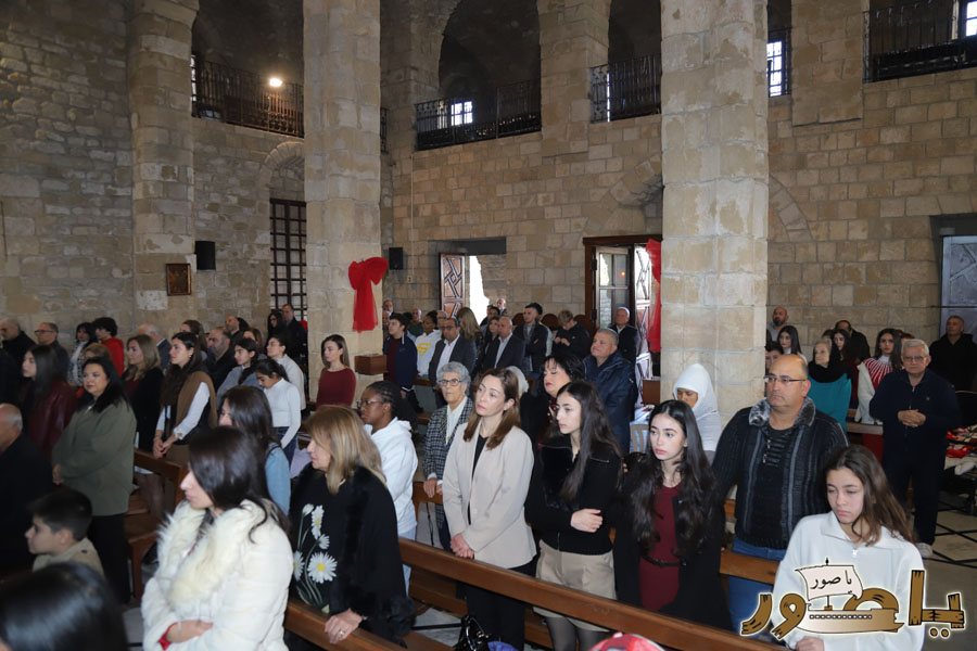 بالصور: قداس الميلاد المجيد في كاتدرائية القديس توما الرسول للروم الملكيين الكاثوليك في صور