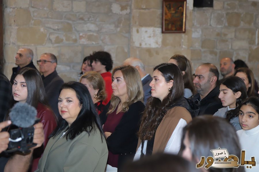 بالصور: قداس الميلاد المجيد في كاتدرائية القديس توما الرسول للروم الملكيين الكاثوليك في صور