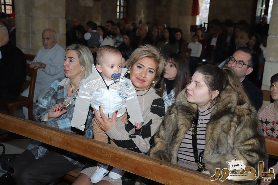 بالصور: قداس الميلاد المجيد في كاتدرائية القديس توما الرسول للروم الملكيين الكاثوليك في صور