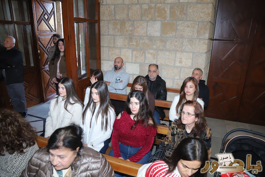 بالصور: قداس الميلاد المجيد في كاتدرائية القديس توما الرسول للروم الملكيين الكاثوليك في صور