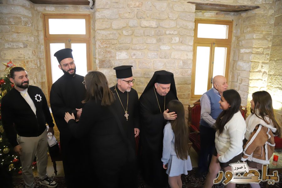 بالصور: قداس الميلاد المجيد في كاتدرائية القديس توما الرسول للروم الملكيين الكاثوليك في صور