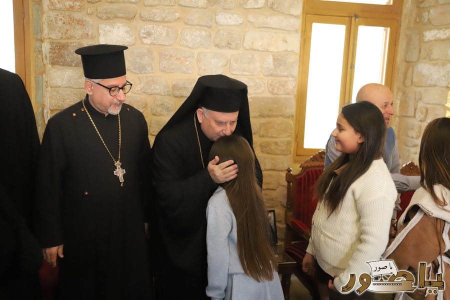 بالصور: قداس الميلاد المجيد في كاتدرائية القديس توما الرسول للروم الملكيين الكاثوليك في صور