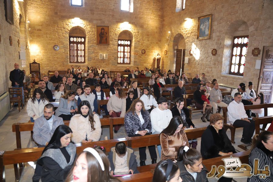 بالصور: قداس الميلاد المجيد في كاتدرائية سيدة البحار المارونية في صور