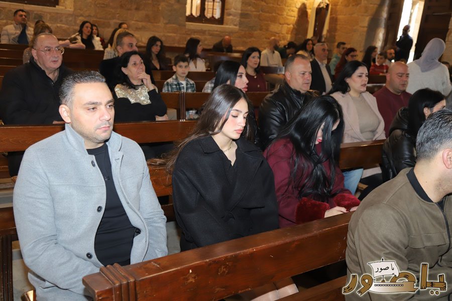 بالصور: قداس الميلاد المجيد في كاتدرائية سيدة البحار المارونية في صور