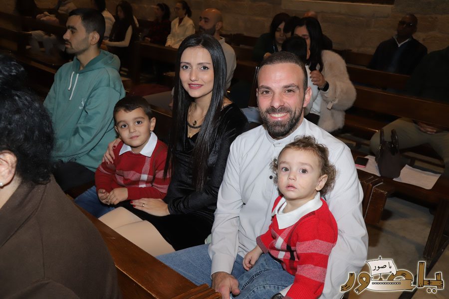 بالصور: قداس الميلاد المجيد في كاتدرائية سيدة البحار المارونية في صور