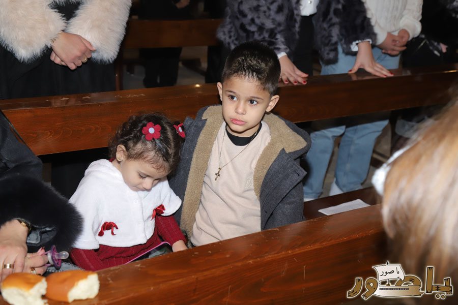 بالصور: قداس الميلاد المجيد في كاتدرائية سيدة البحار المارونية في صور