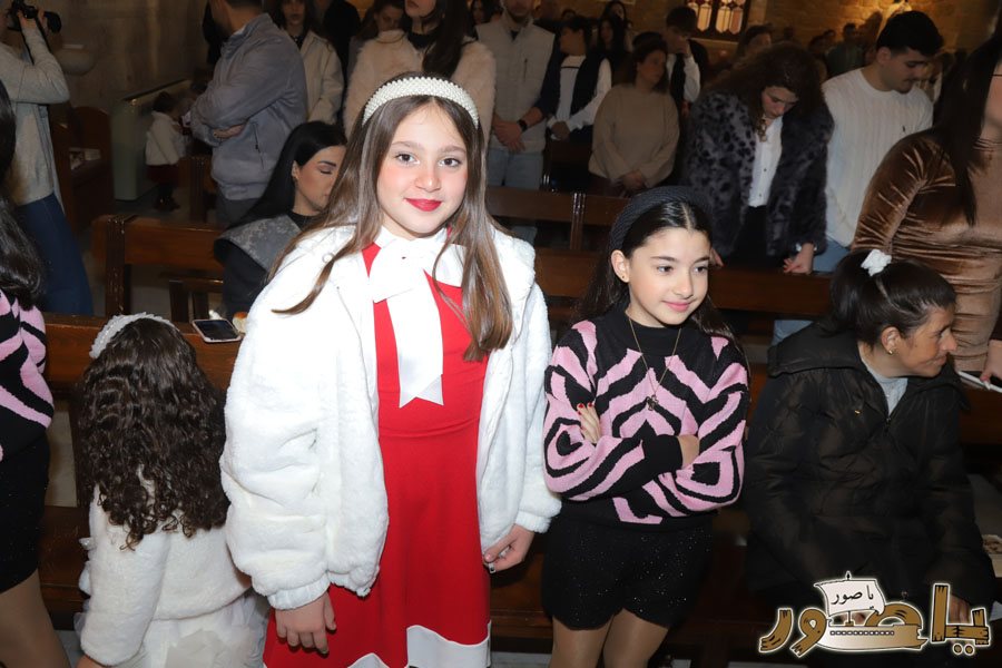 بالصور: قداس الميلاد المجيد في كاتدرائية سيدة البحار المارونية في صور
