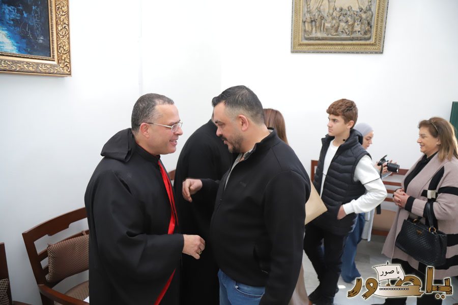 بالصور: قداس الميلاد المجيد في كاتدرائية سيدة البحار المارونية في صور