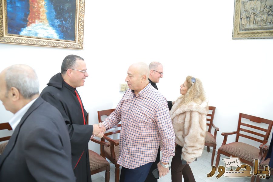 بالصور: قداس الميلاد المجيد في كاتدرائية سيدة البحار المارونية في صور