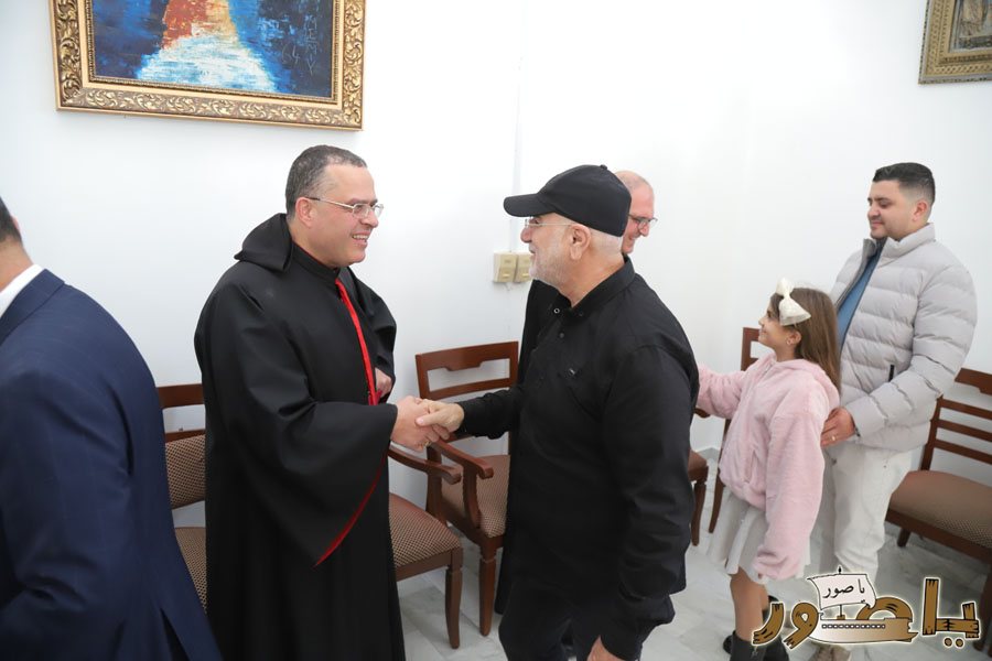 بالصور: قداس الميلاد المجيد في كاتدرائية سيدة البحار المارونية في صور