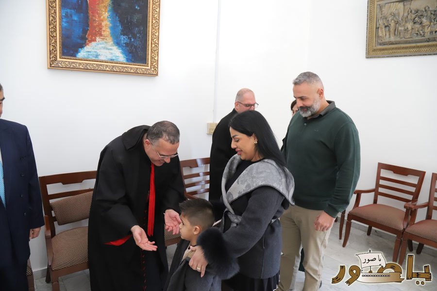 بالصور: قداس الميلاد المجيد في كاتدرائية سيدة البحار المارونية في صور