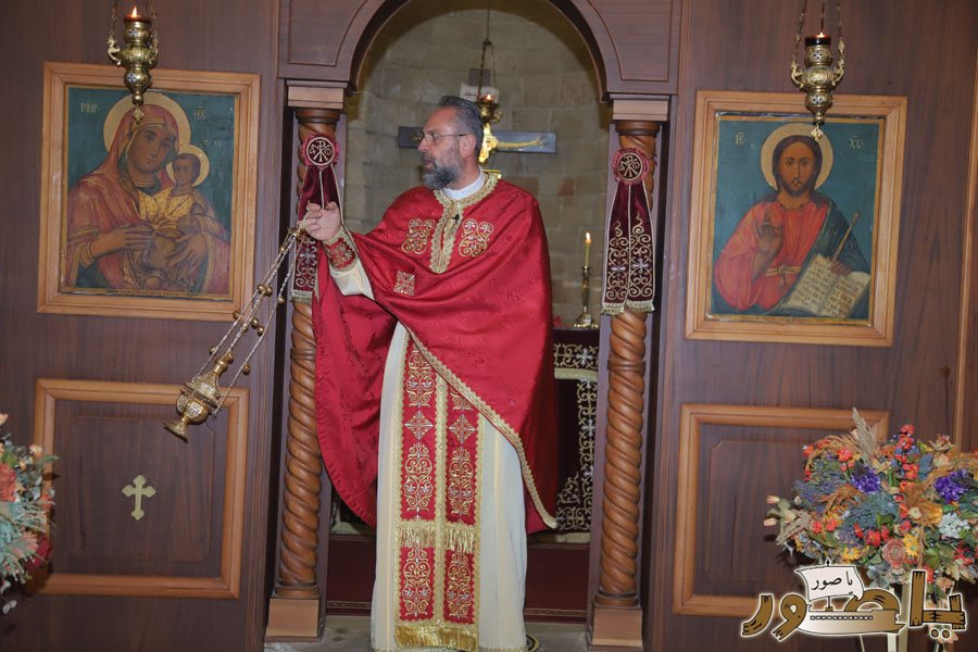 بالصور: قداس الميلاد المجيد في كنيسة القديس توما للروم الارثوذكس في صور