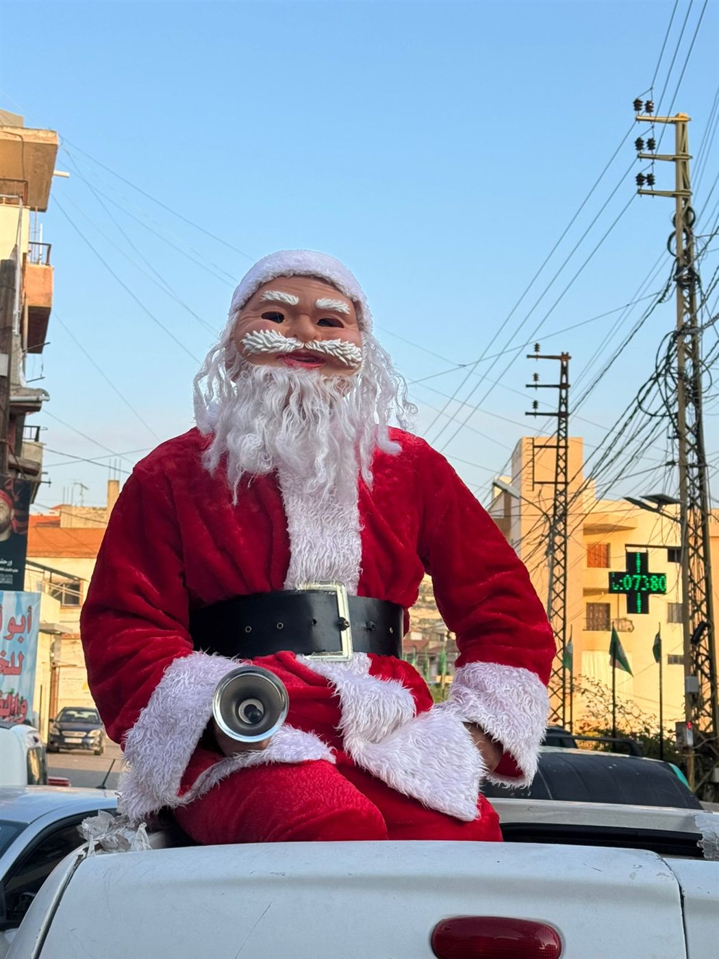 محلات قاسم في طورا تحتفل بعيد الميلاد وتعلن الجهوزية لاستقبال الزبائن ليلة رأس السنة