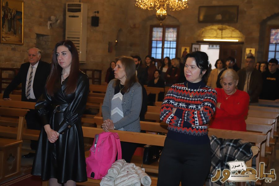 بالصور: قداس الميلاد المجيد في كنيسة القديس توما للروم الارثوذكس في صور