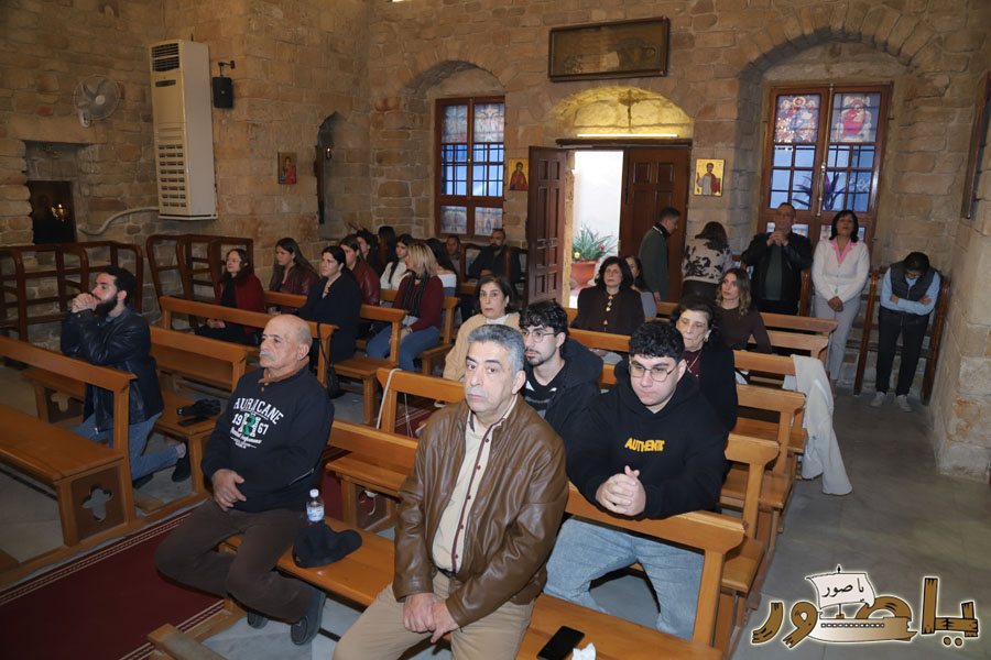 بالصور: قداس الميلاد المجيد في كنيسة القديس توما للروم الارثوذكس في صور