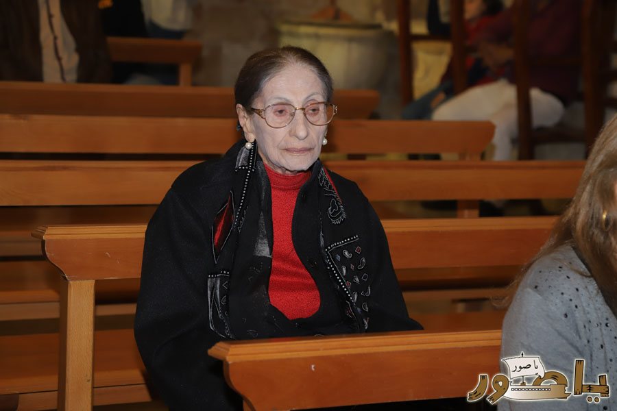 بالصور: قداس الميلاد المجيد في كنيسة القديس توما للروم الارثوذكس في صور