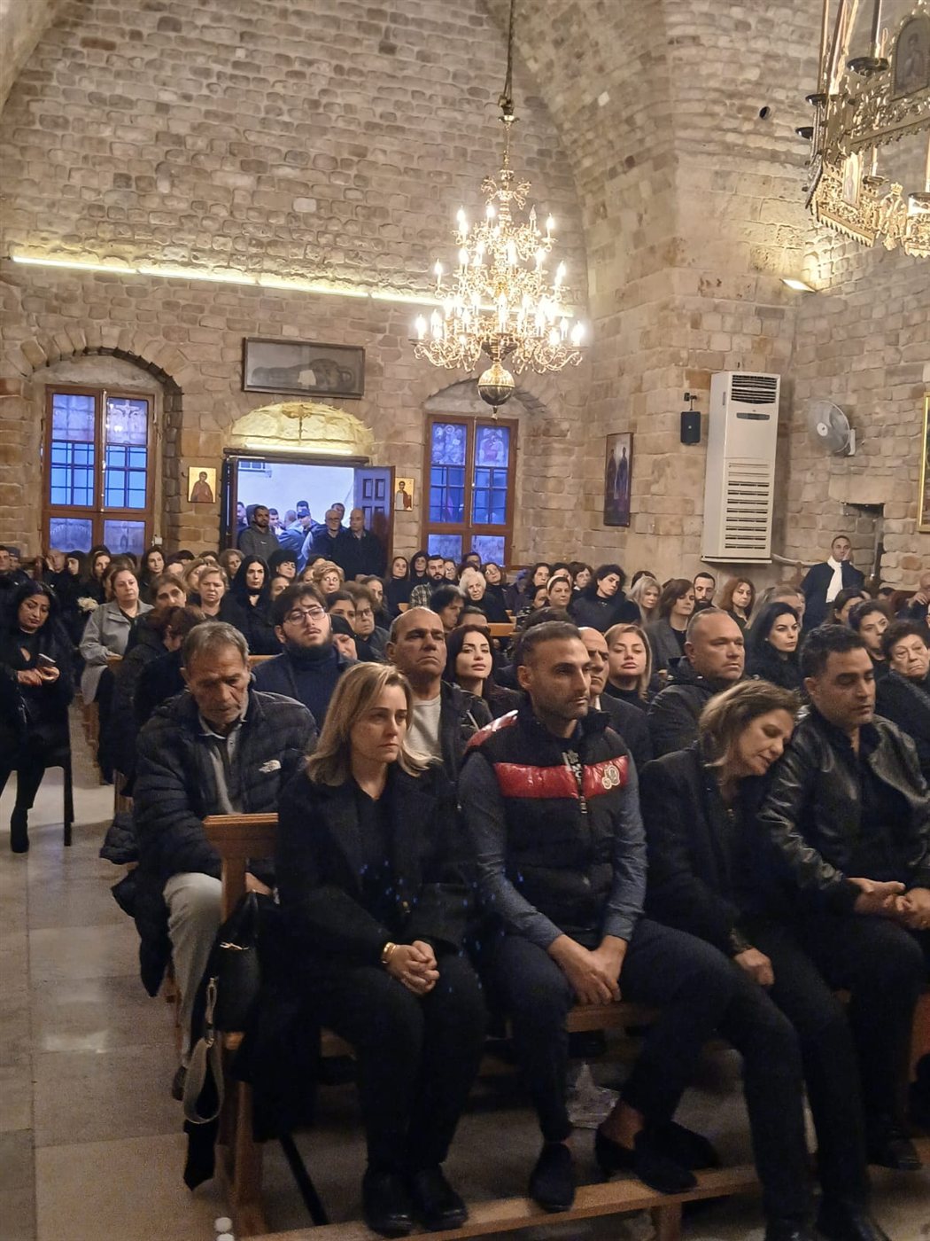 ابو داني الى مثواه الاخير في ثرى صور التي احبها واحبته