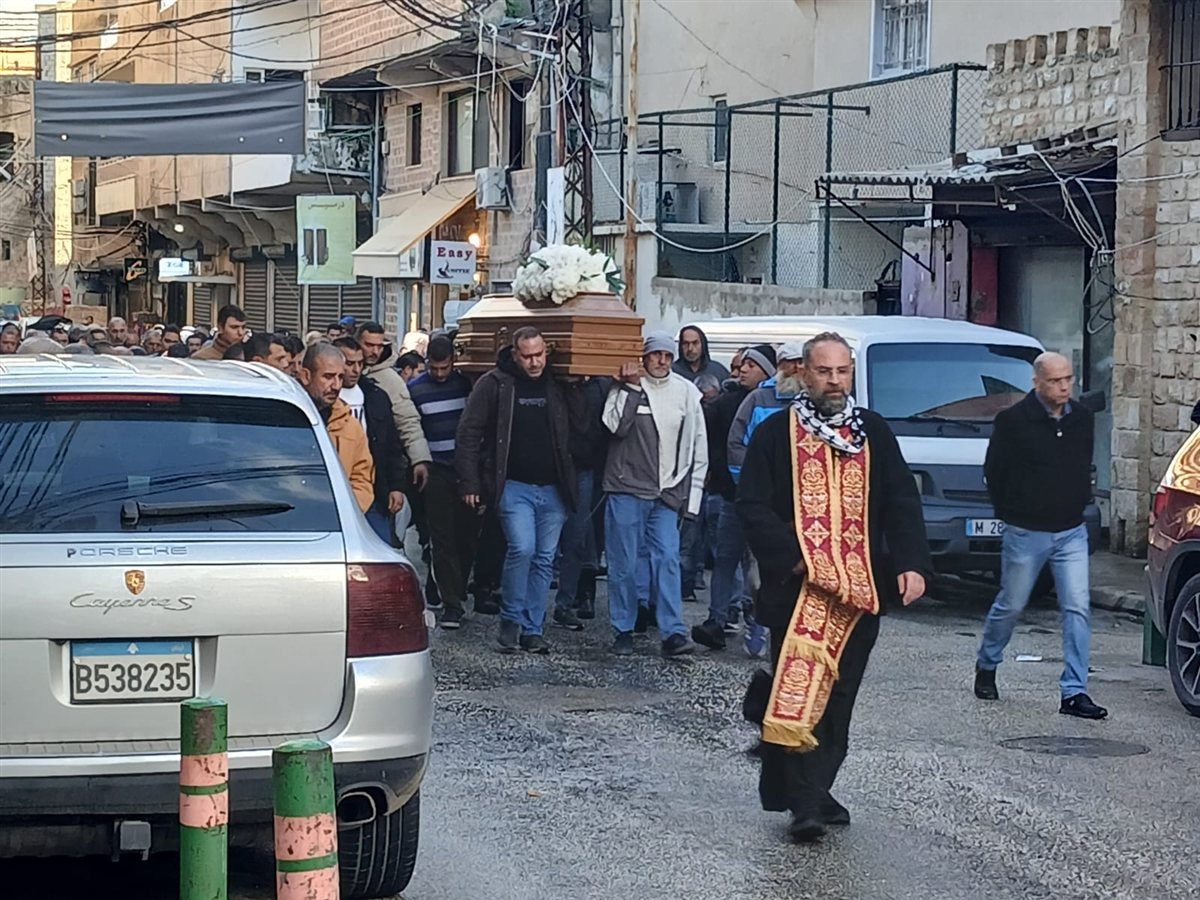 ابو داني الى مثواه الاخير في ثرى صور التي احبها واحبته