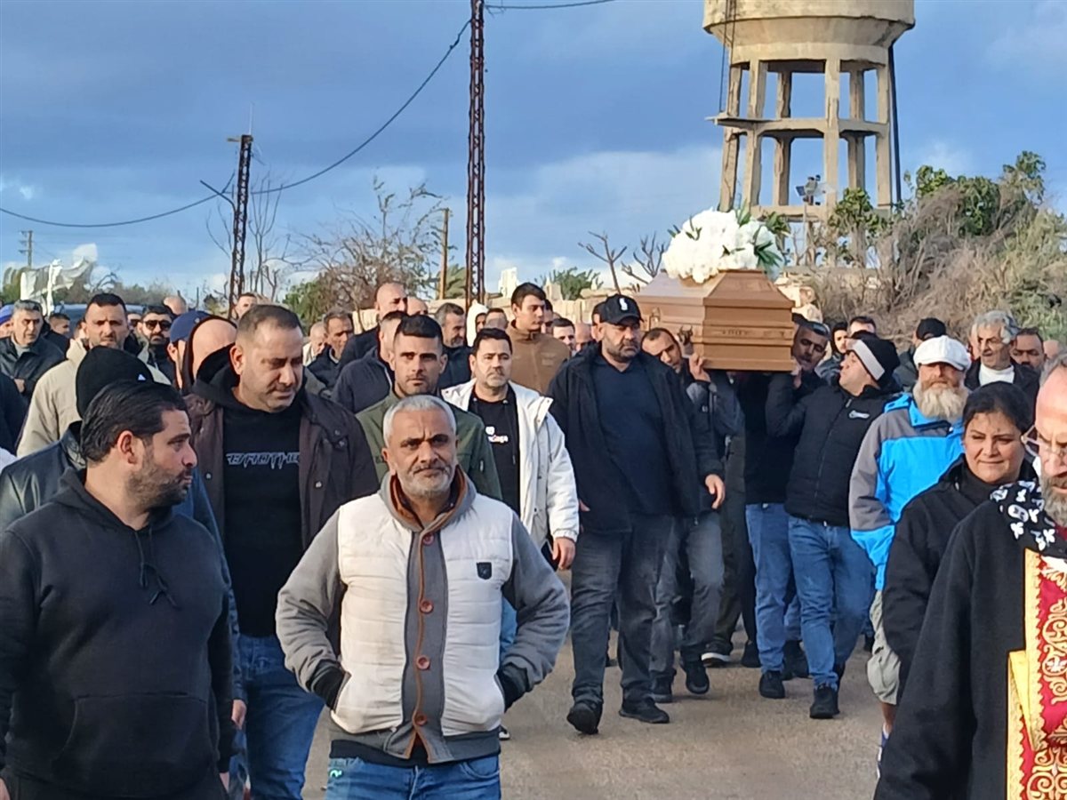 ابو داني الى مثواه الاخير في ثرى صور التي احبها واحبته