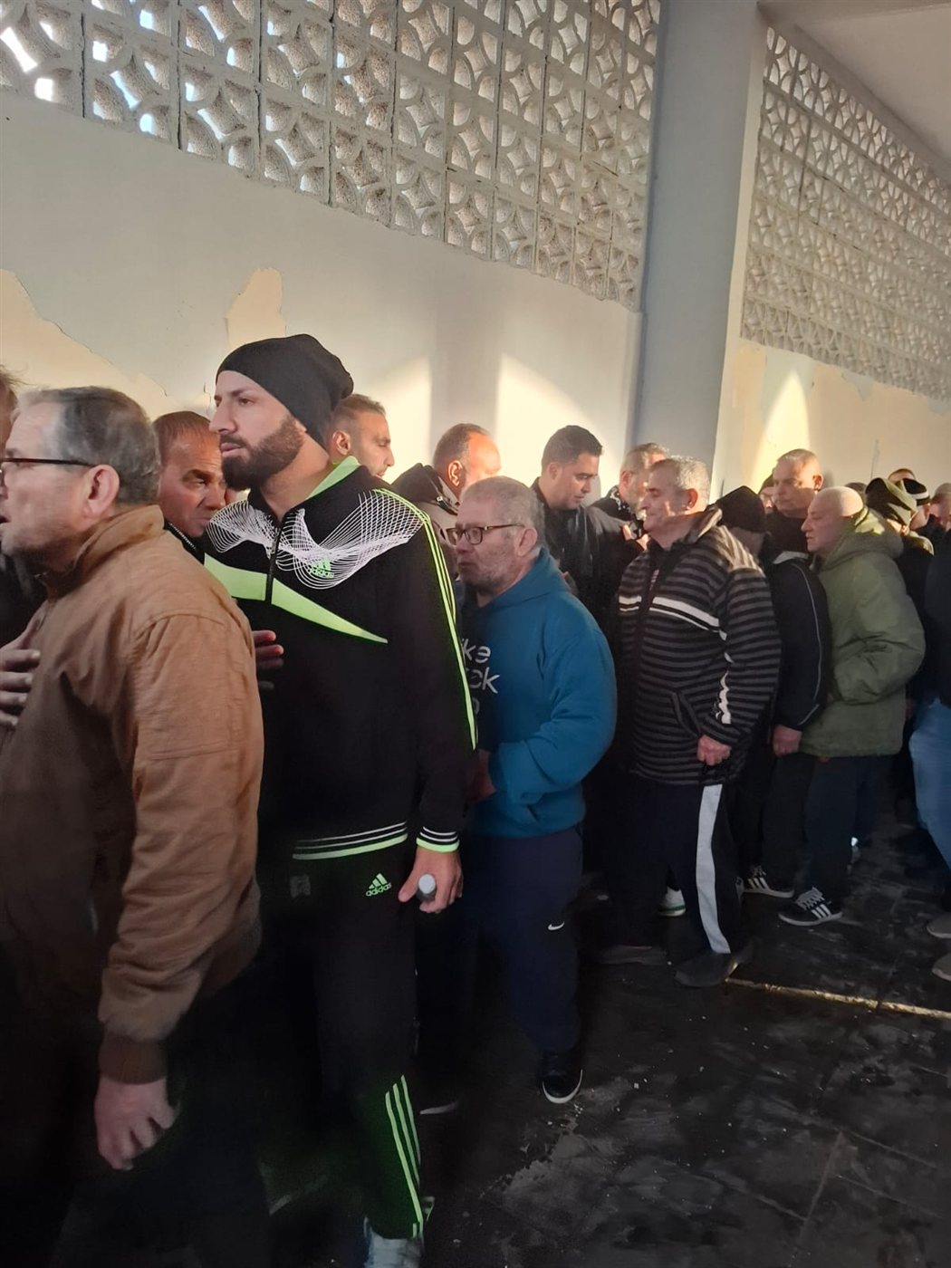 ابو داني الى مثواه الاخير في ثرى صور التي احبها واحبته