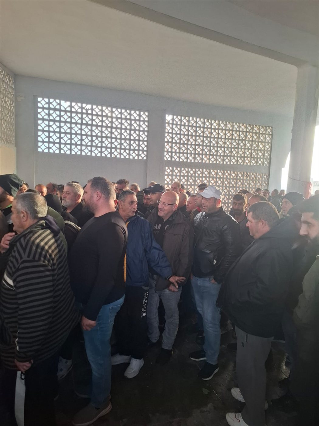 ابو داني الى مثواه الاخير في ثرى صور التي احبها واحبته