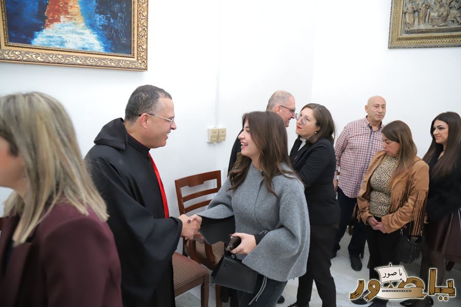 بالصور: قداس الميلاد المجيد في كاتدرائية سيدة البحار المارونية في صور