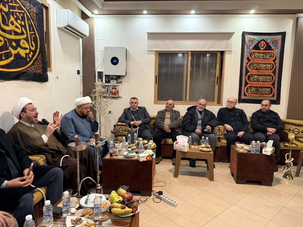 أمسية ثقافية في منزل السيد عبد القادر حردان في حي طيرحرفا - السماعية