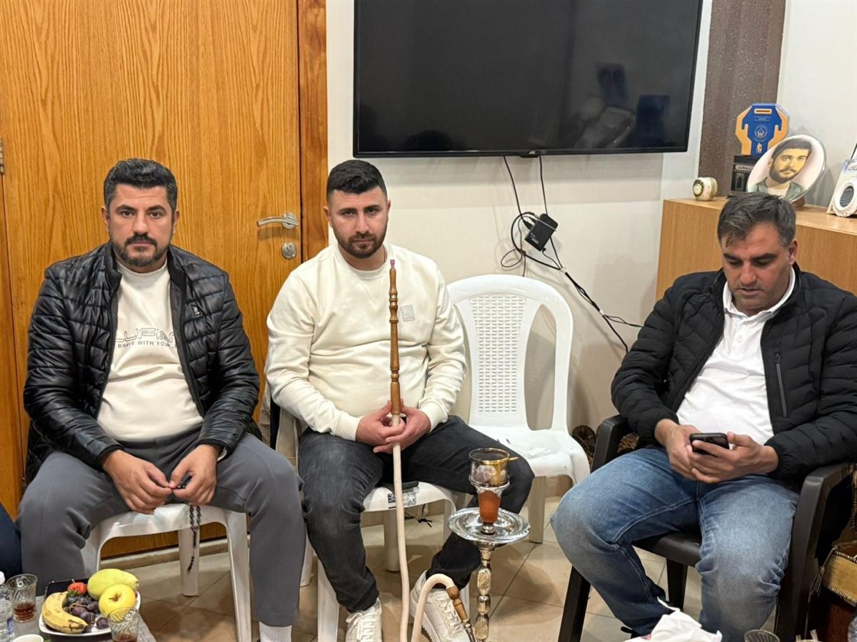 أمسية ثقافية في منزل السيد عبد القادر حردان في حي طيرحرفا - السماعية