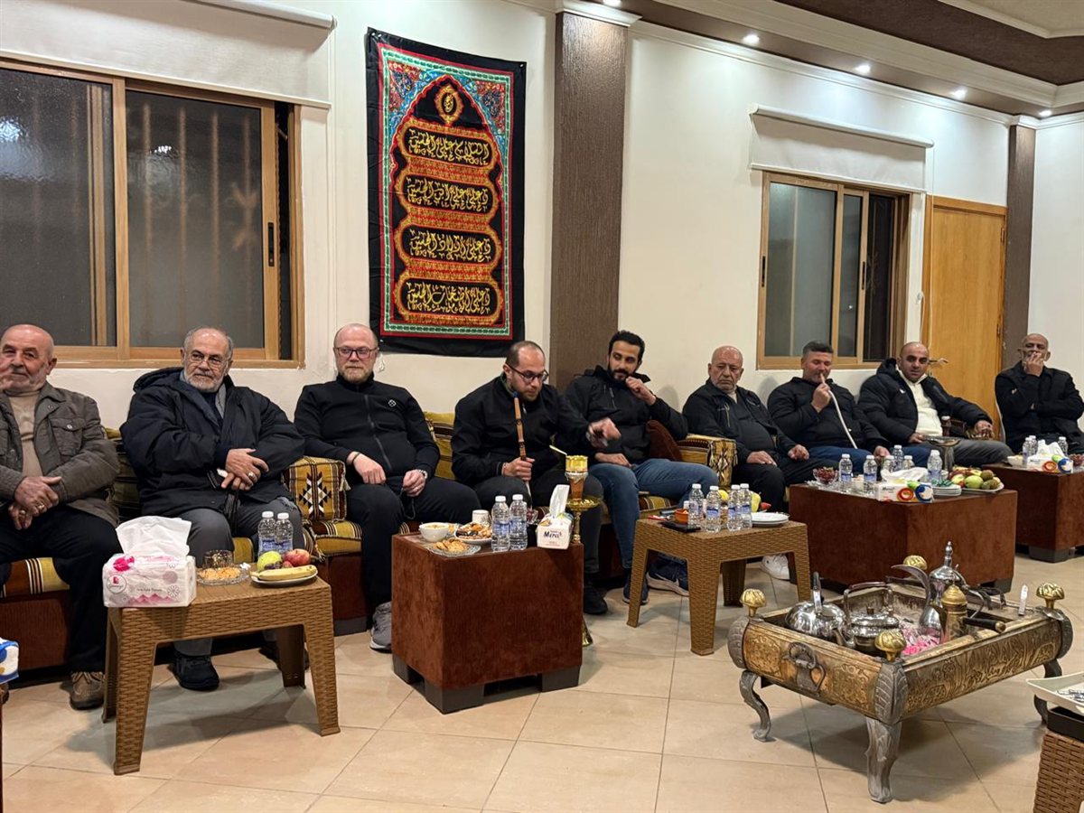 أمسية ثقافية في منزل السيد عبد القادر حردان في حي طيرحرفا - السماعية