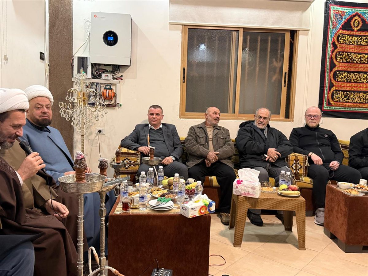 أمسية ثقافية في منزل السيد عبد القادر حردان في حي طيرحرفا - السماعية