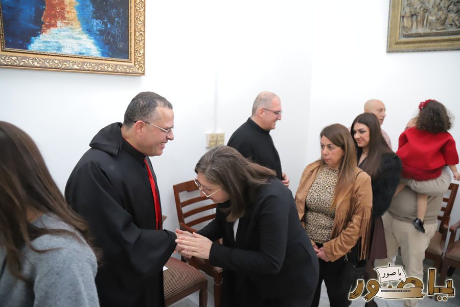 بالصور: قداس الميلاد المجيد في كاتدرائية سيدة البحار المارونية في صور