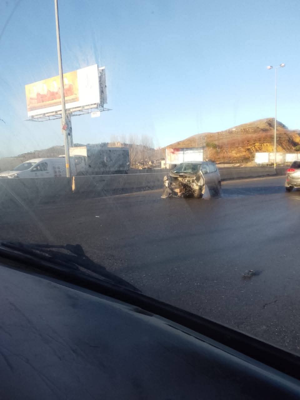 3 حوادث سير على جسر المديرج بسبب الجليد