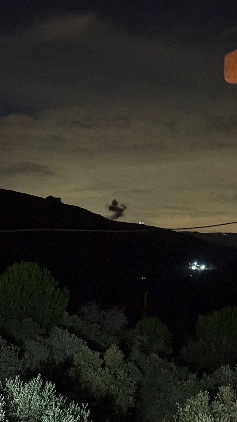 بالصور: قصف مدفعي يستهدف بلدة يارون