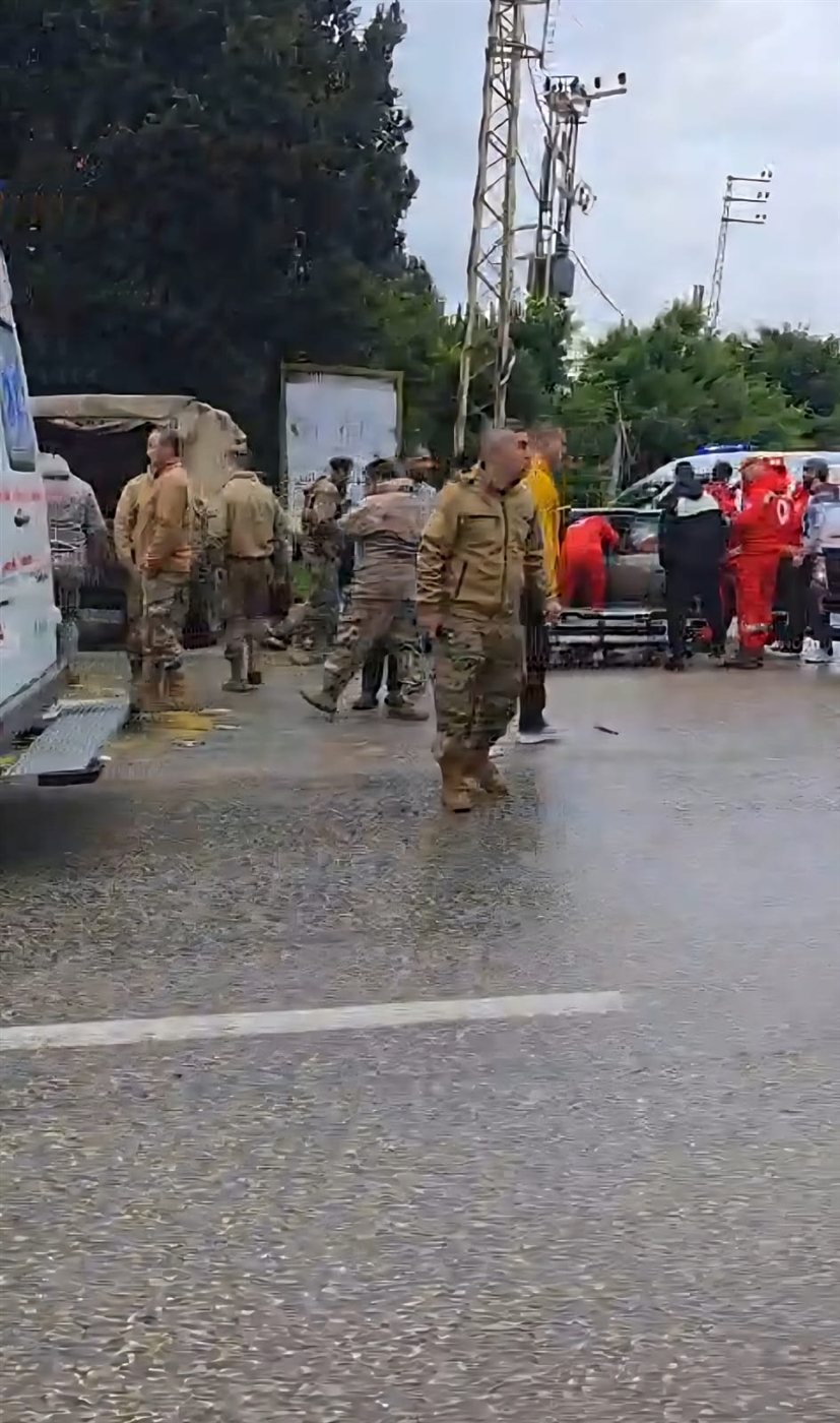 حادث سير جنوبا وسقوط 3 عسكريين بالجيش اللبناني جرحى