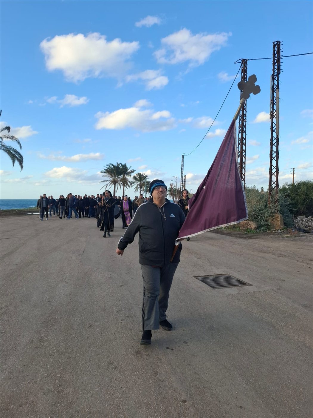 بالصور: تشييع الشاب مخايل الجوني والصلاة لراحة نفسه في صور