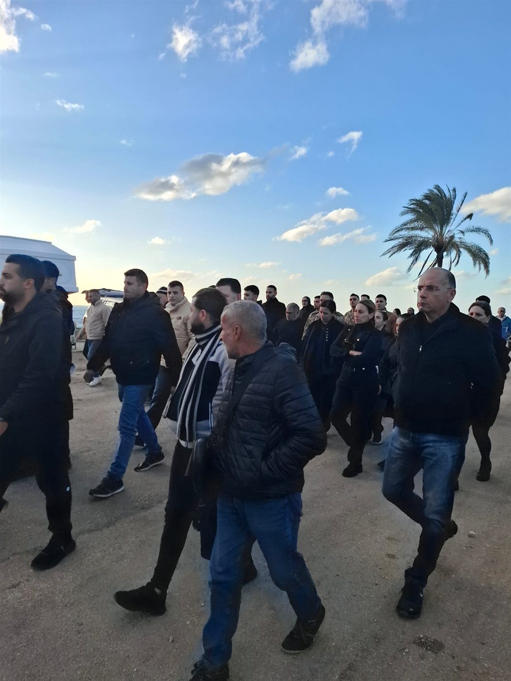 بالصور: تشييع الشاب مخايل الجوني والصلاة لراحة نفسه في صور