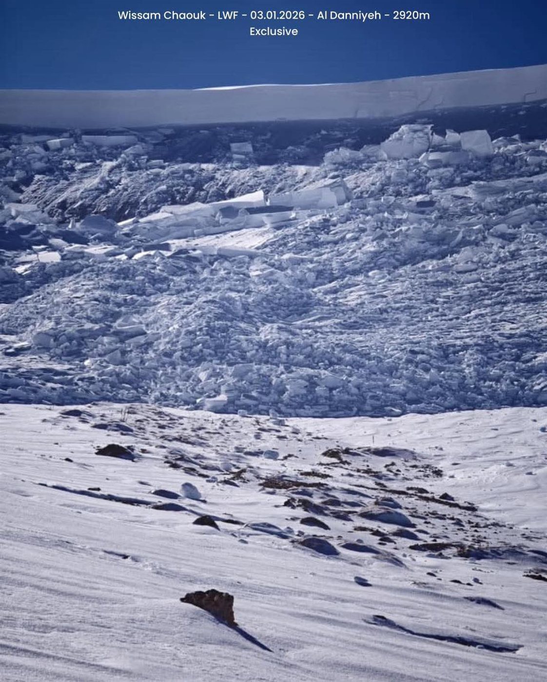 إنهيار ثلجي كبير جدا في بلدة لبنانية وتحذير لممارسي الرياضات الشتوية