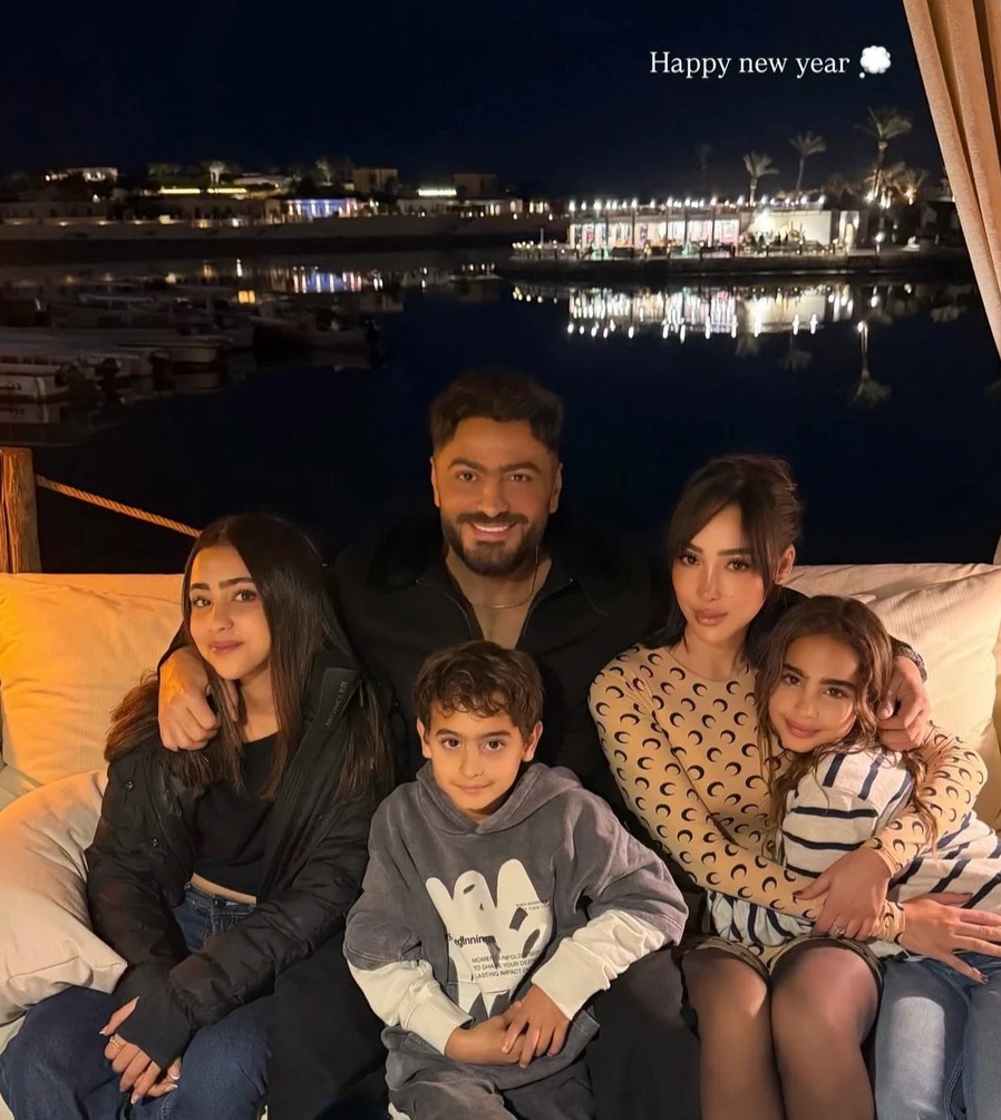 على الرغم من طلاقهما.. بسمة بوسيل وتامر حسني يحتفلان معا بالعام الجديد! (صورة)