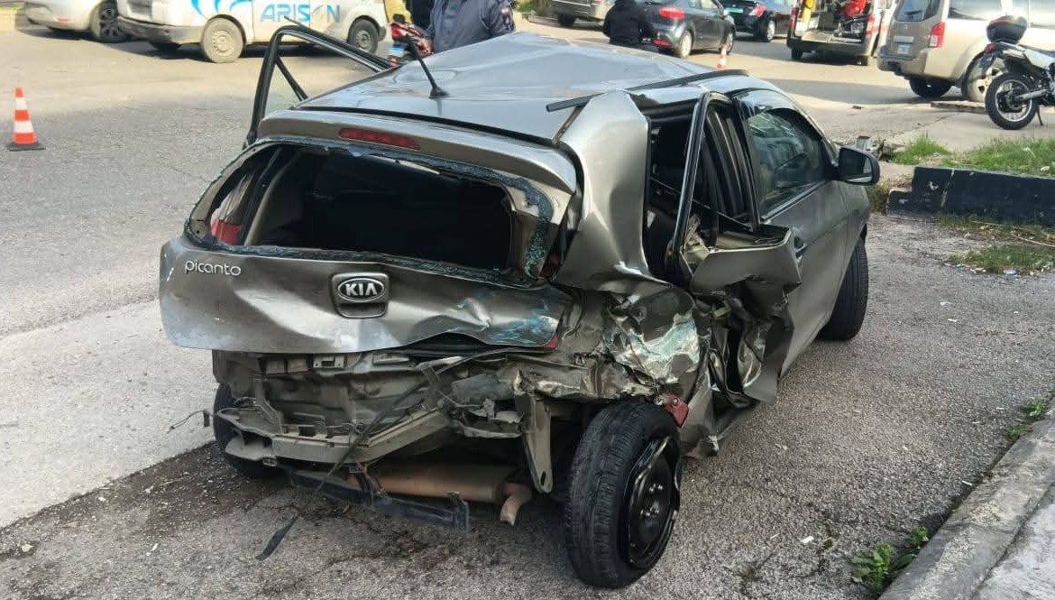 بالصور: حادث مروع بين عدد من السيارات... وسقوط جرحى!