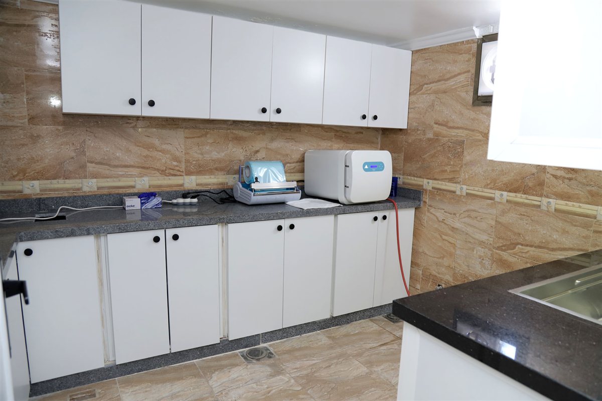 افتتاح عيادة Younes ENT Facial Aesthetics Clinic في مدينة صور