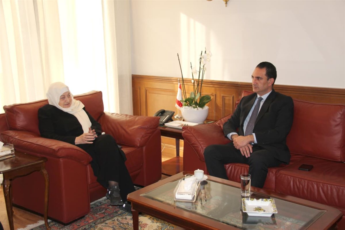 بهية الحريري تتابع أوضاع مرفأ صيدا مع مستشار وزير الأشغال العامة والنقل