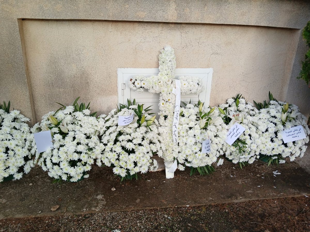 بالصور: تشييع المرحومة السيدة ليلى شماس في مدينة صور