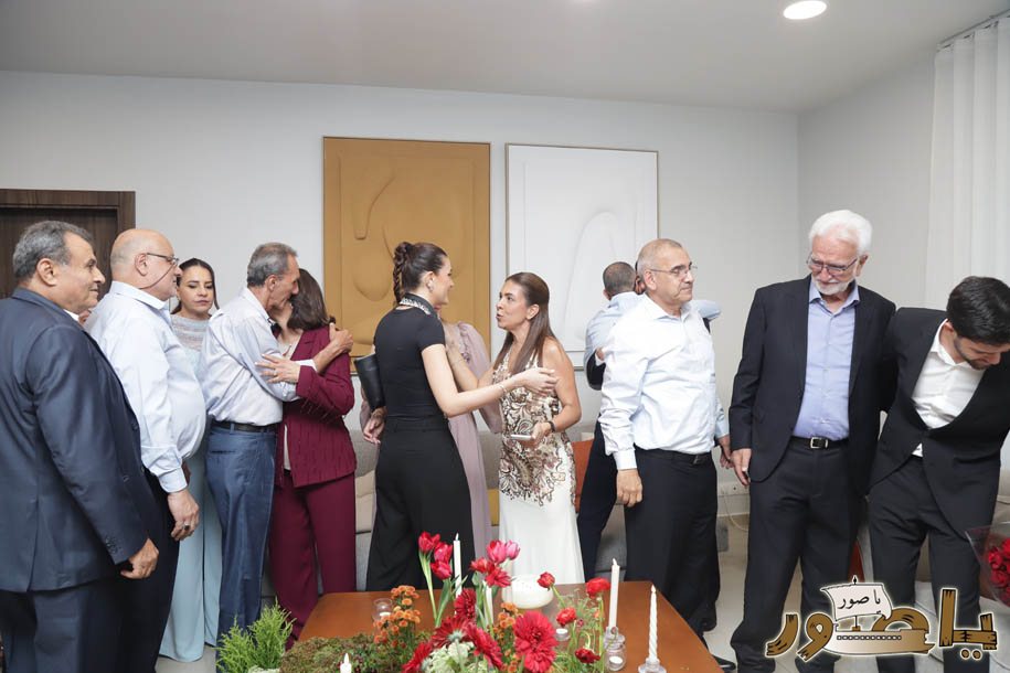 بالصور من أبيدجان: خطوبة الشاب حمزة فرحات على الآنسة إيفانا ياسين