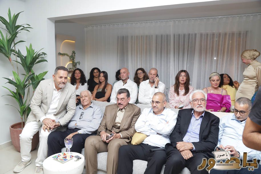 بالصور من أبيدجان: خطوبة الشاب حمزة فرحات على الآنسة إيفانا ياسين