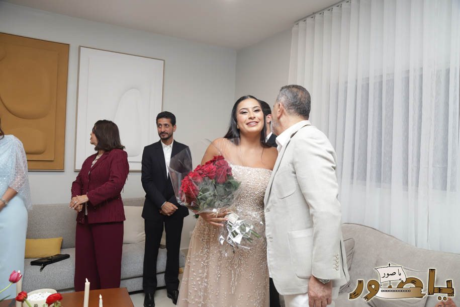 بالصور من أبيدجان: خطوبة الشاب حمزة فرحات على الآنسة إيفانا ياسين