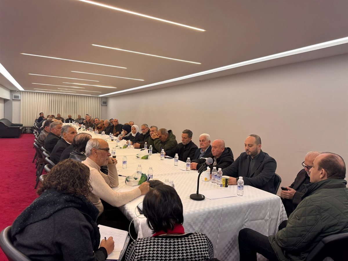 السفير الاسعد يعقد لقاء موسعا لبحث اوضاع ابناء شعبنا في لبنان