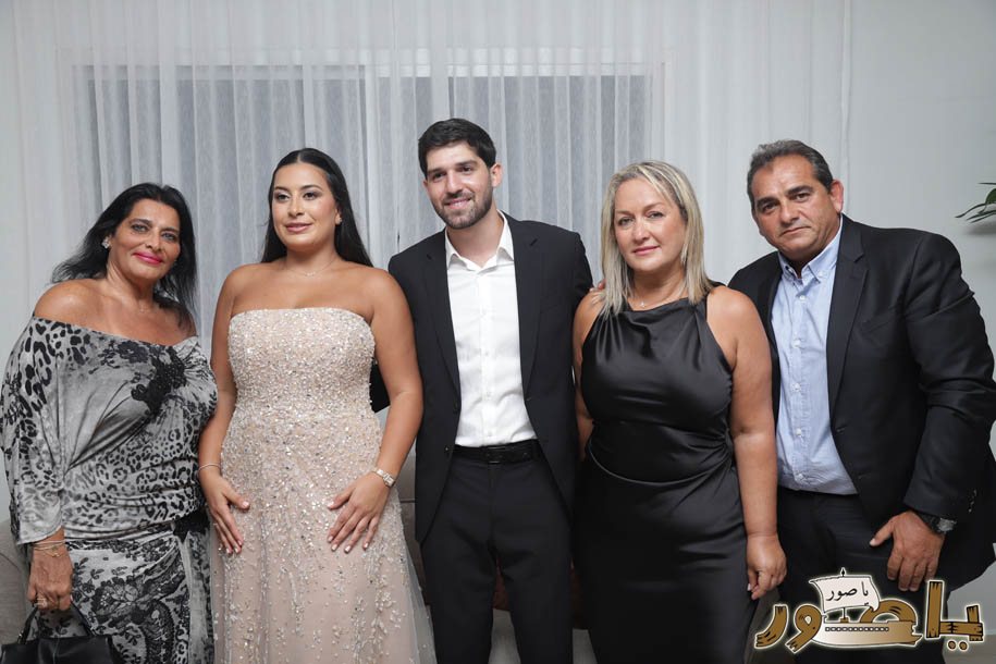 بالصور من أبيدجان: خطوبة الشاب حمزة فرحات على الآنسة إيفانا ياسين