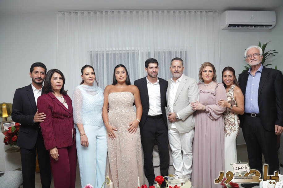 بالصور من أبيدجان: خطوبة الشاب حمزة فرحات على الآنسة إيفانا ياسين